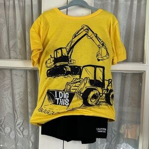 😉Bundle Days😉Boys SHEIN Yellow Black Construction Outfit I Dig This Black Shorts